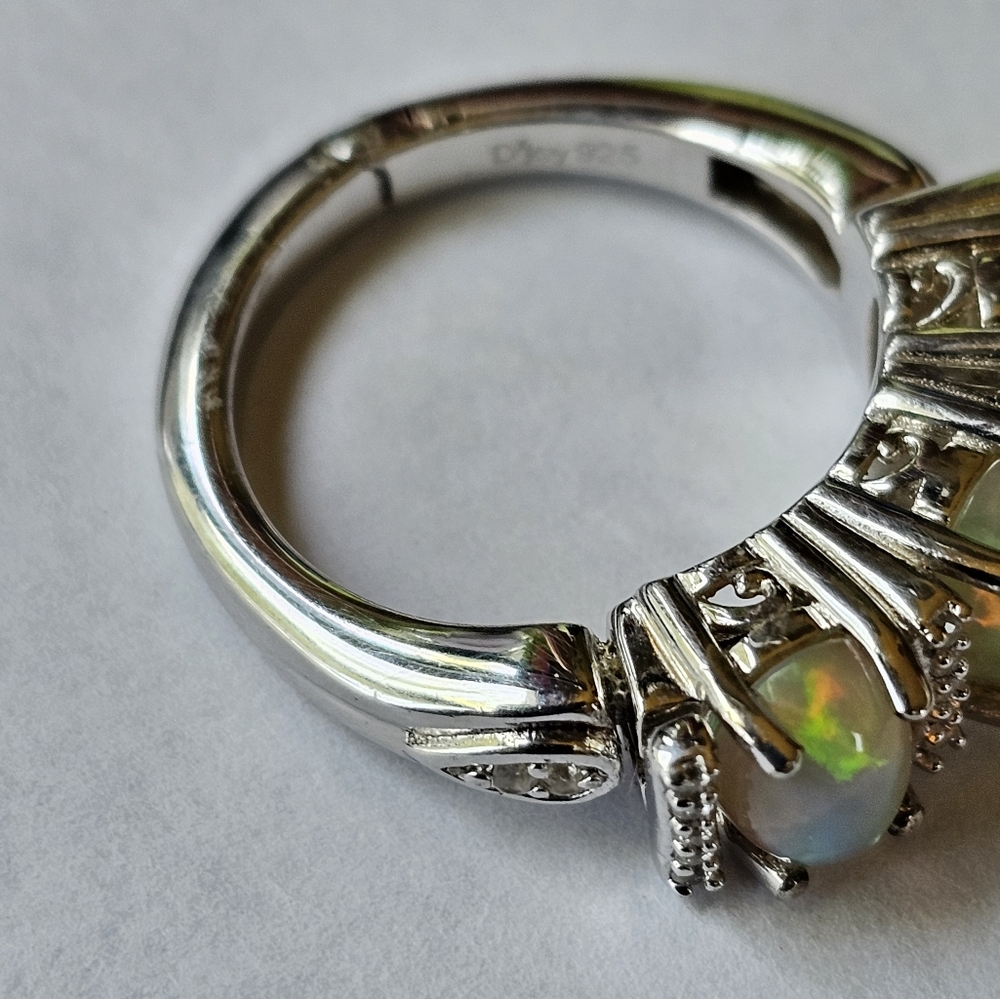 Genuine Welo Opals and Diamond Ring in Platinum over Sterling Silver Sz 6! - Picture 12 of 12